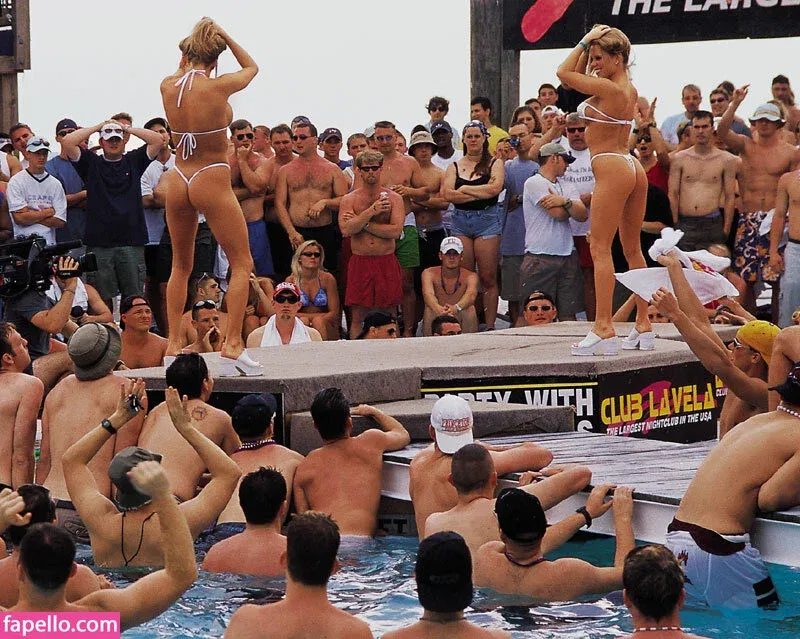 Spring Break 2001 Onlyfans Photo Gallery 