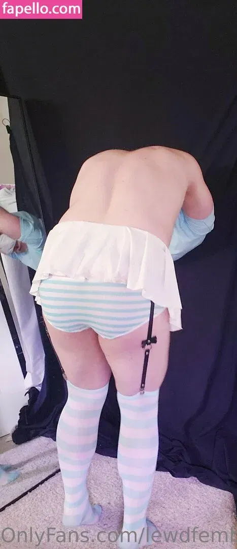 lewdfemboyairhead Onlyfans Photo Gallery 