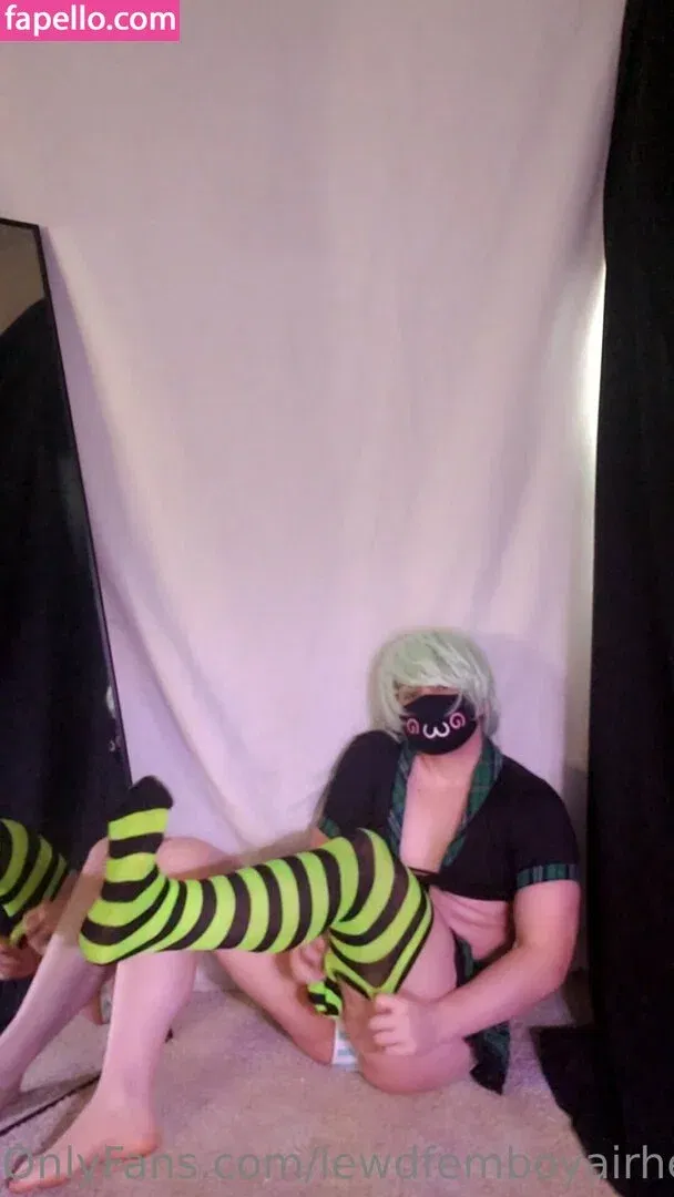 lewdfemboyairhead Onlyfans Photo Gallery 