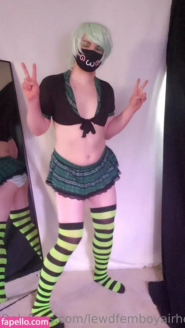 lewdfemboyairhead Onlyfans Photo Gallery 