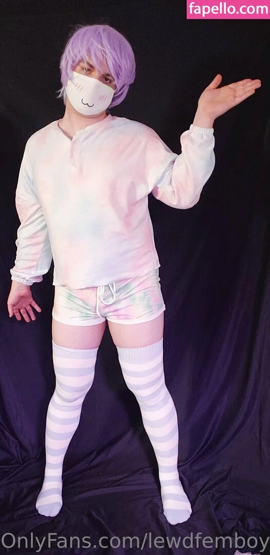 lewdfemboyairhead Onlyfans Photo Gallery 