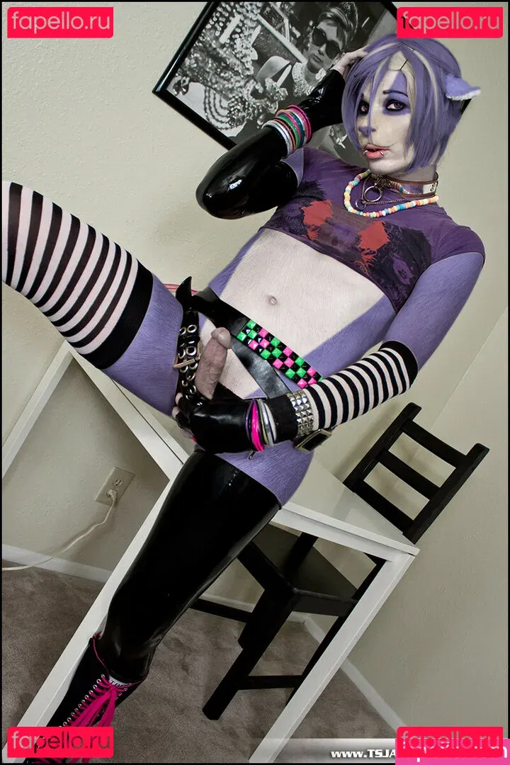 Jamie French Onlyfans Photo Gallery 