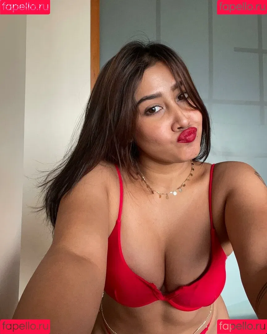 Sofia Ansari Onlyfans Photo Gallery 