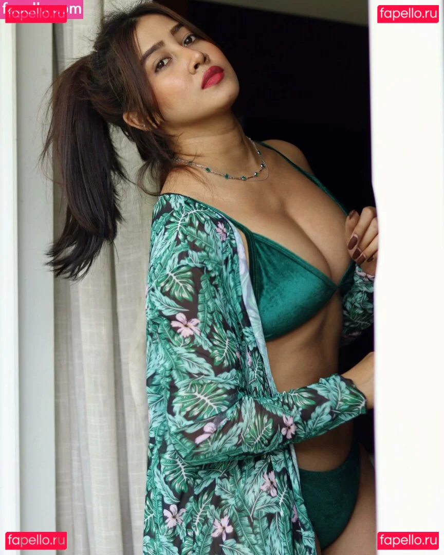 Sofia Ansari Onlyfans Photo Gallery 