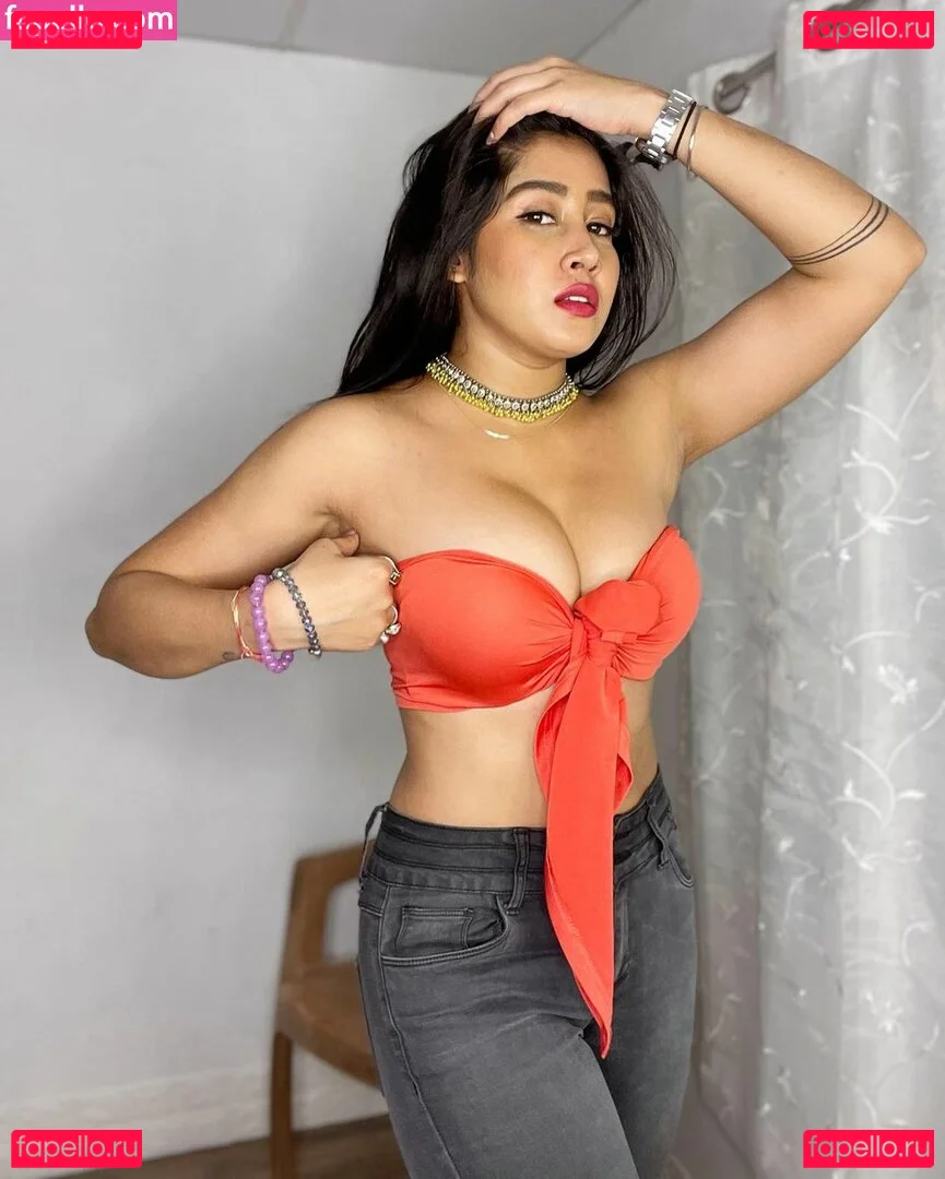 Sofia Ansari Onlyfans Photo Gallery 