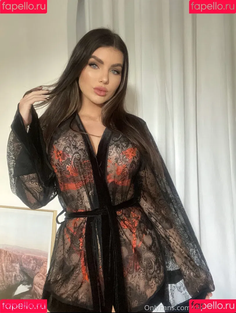 Nicole Thorne Onlyfans Photo Gallery 