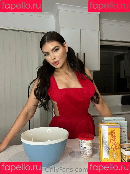 Nicole Thorne Onlyfans Photo Gallery 