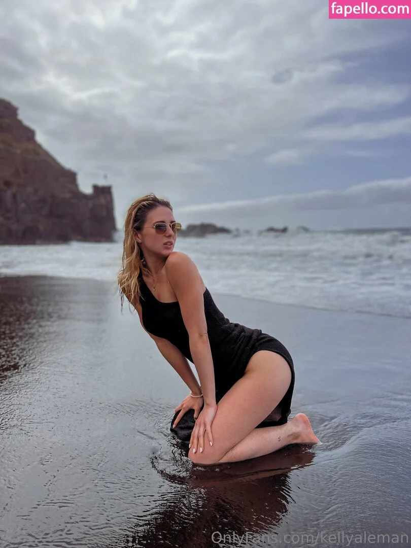 kellyaleman Onlyfans Photo Gallery 