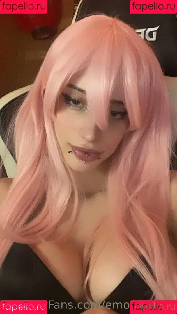 Emothotluvr Onlyfans Photo Gallery 