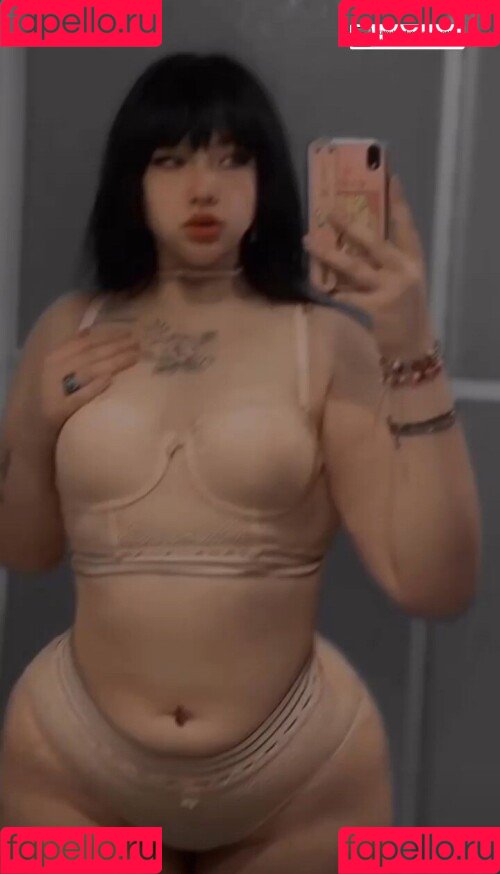 mathildawtf Onlyfans Photo Gallery 