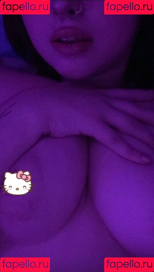 mathildawtf Onlyfans Photo Gallery 