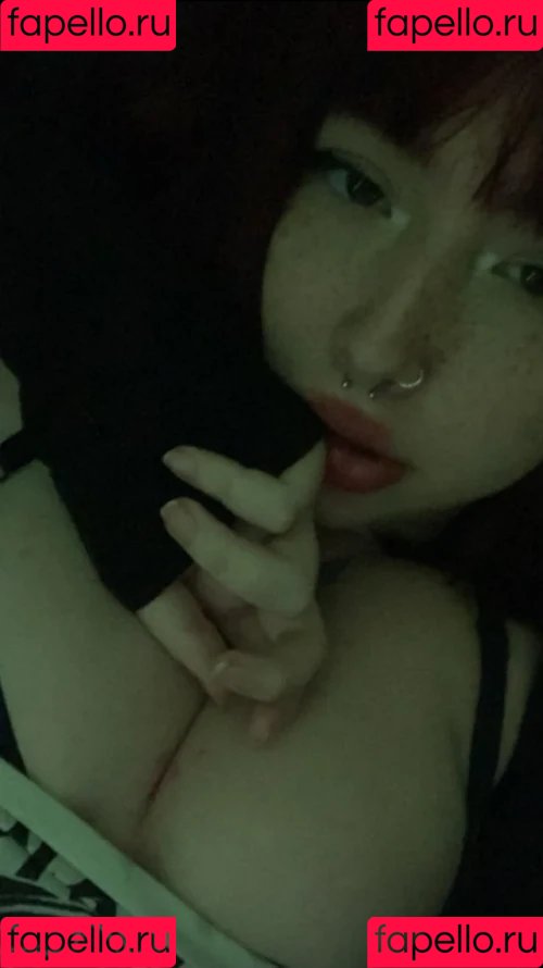 mathildawtf Onlyfans Photo Gallery 