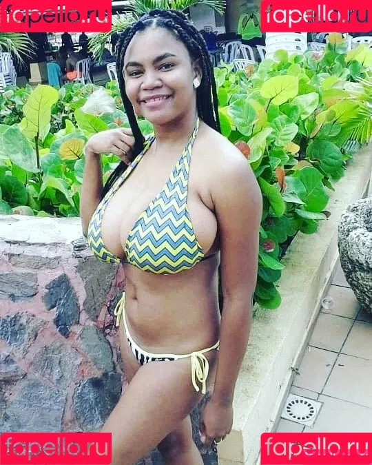 Gisselle F Onlyfans Photo Gallery 