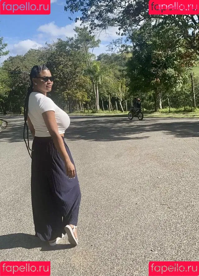 Gisselle F Onlyfans Photo Gallery 