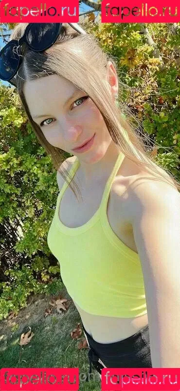 misshelenalue Onlyfans Photo Gallery 