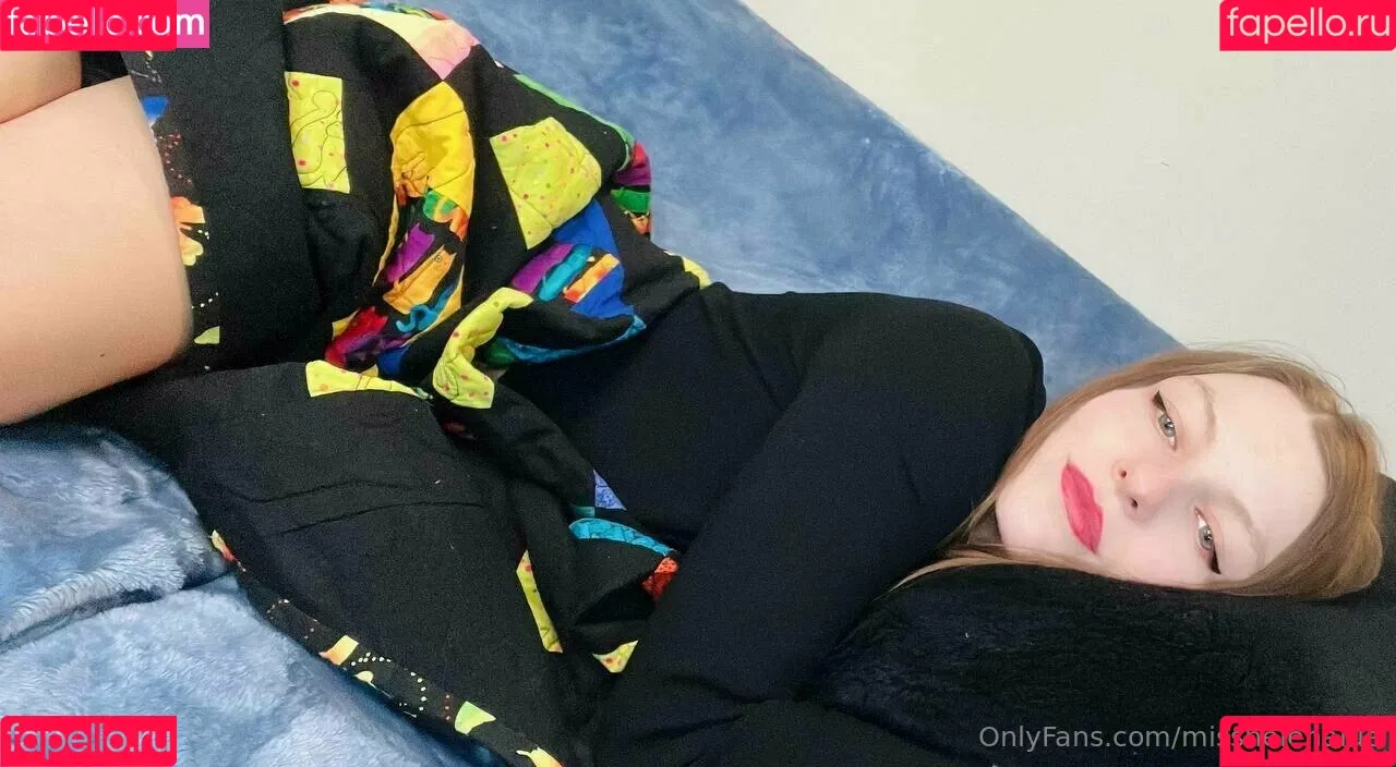 misshelenalue Onlyfans Photo Gallery 