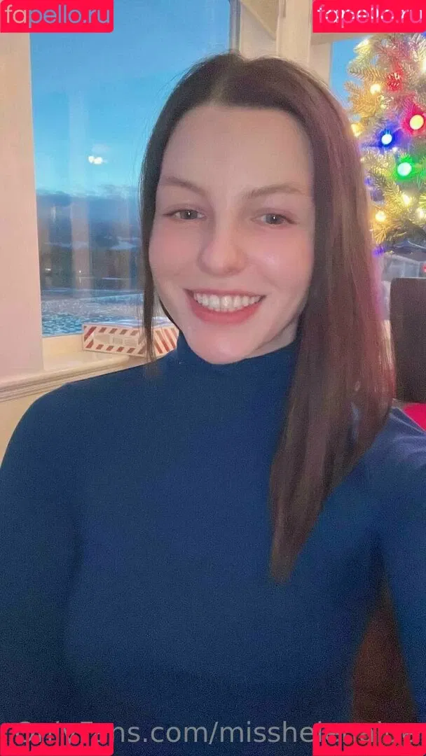 misshelenalue Onlyfans Photo Gallery 
