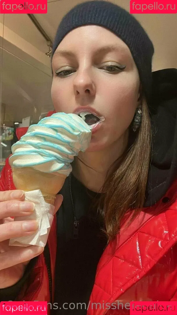 misshelenalue Onlyfans Photo Gallery 