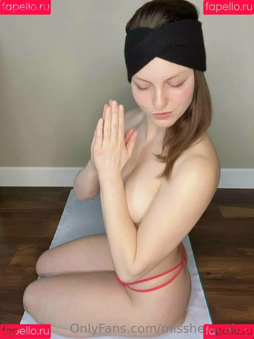 misshelenalue Onlyfans Photo Gallery 