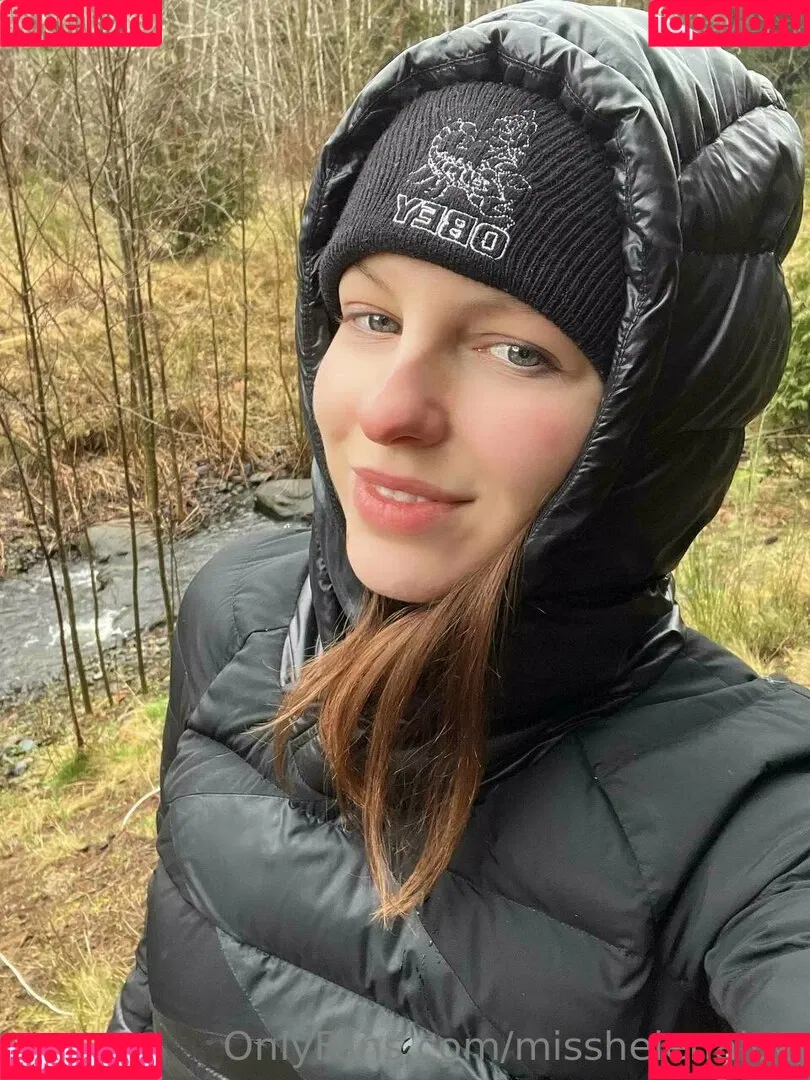 misshelenalue Onlyfans Photo Gallery 