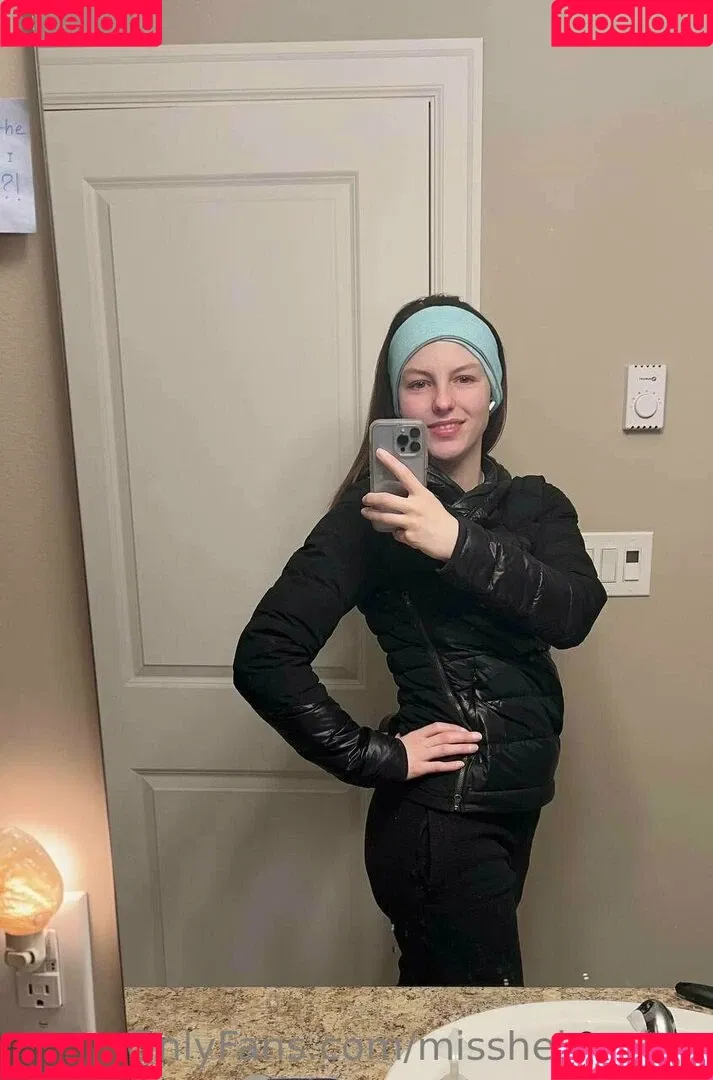 misshelenalue Onlyfans Photo Gallery 