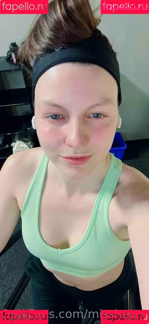 misshelenalue Onlyfans Photo Gallery 