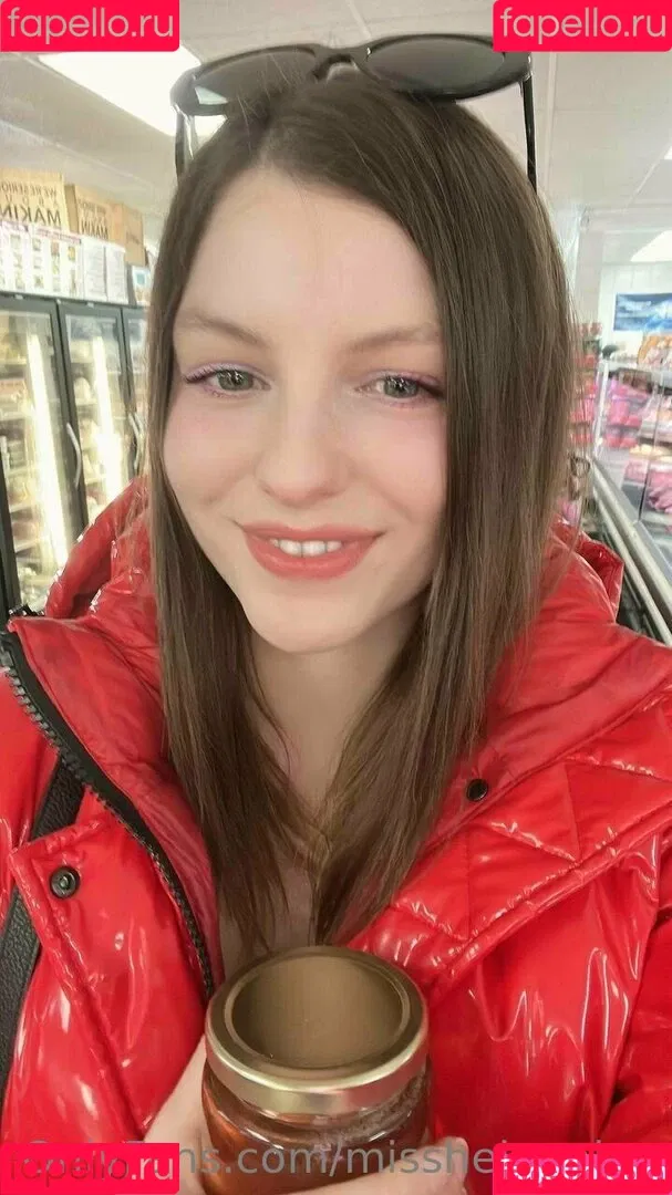 misshelenalue Onlyfans Photo Gallery 