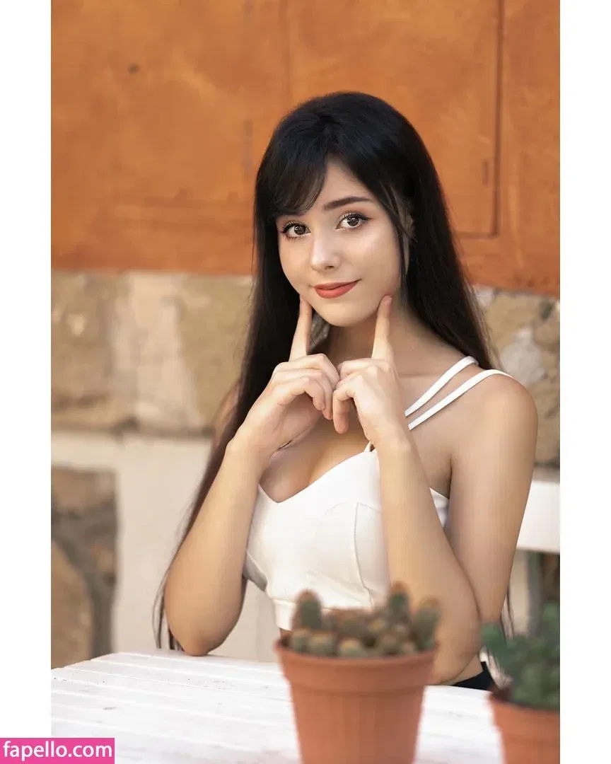 Nymphahri Onlyfans Photo Gallery 