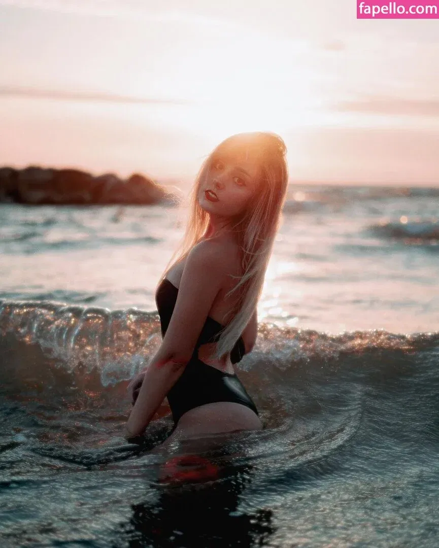 Nymphahri Onlyfans Photo Gallery 