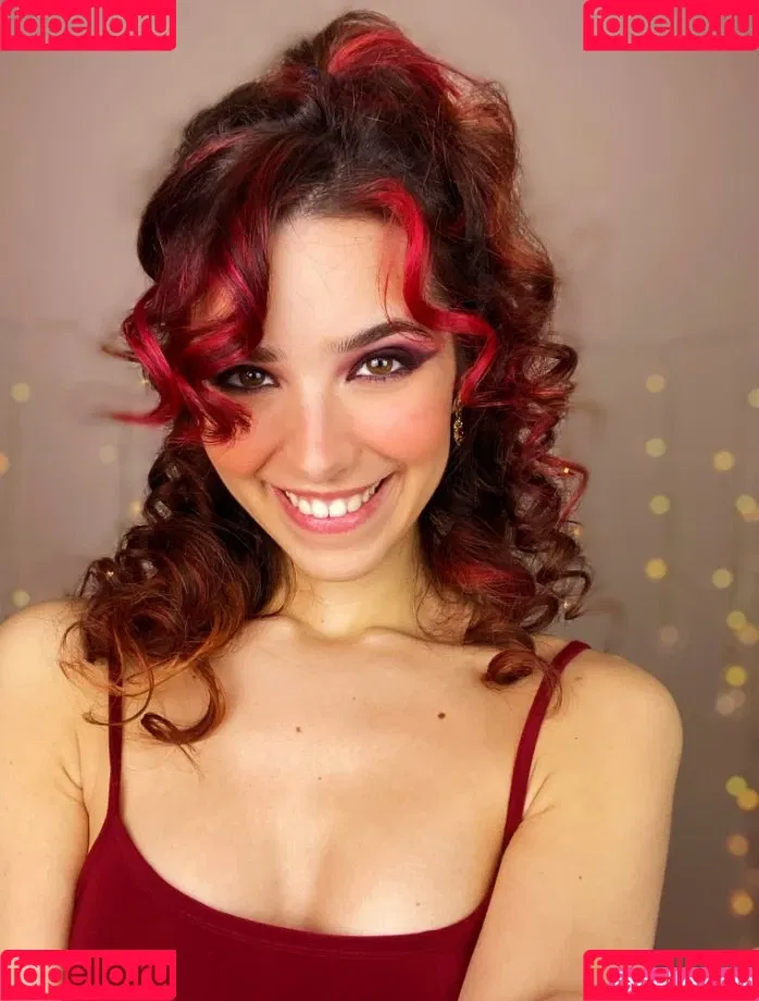 ASMR Glow Onlyfans Photo Gallery 