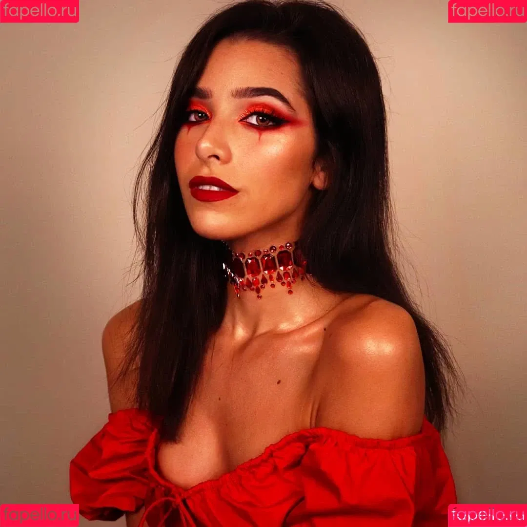 ASMR Glow Onlyfans Photo Gallery 