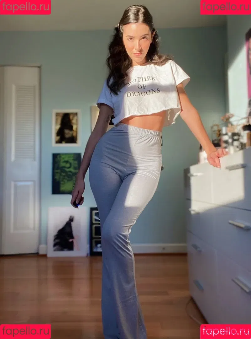 ASMR Glow Onlyfans Photo Gallery 