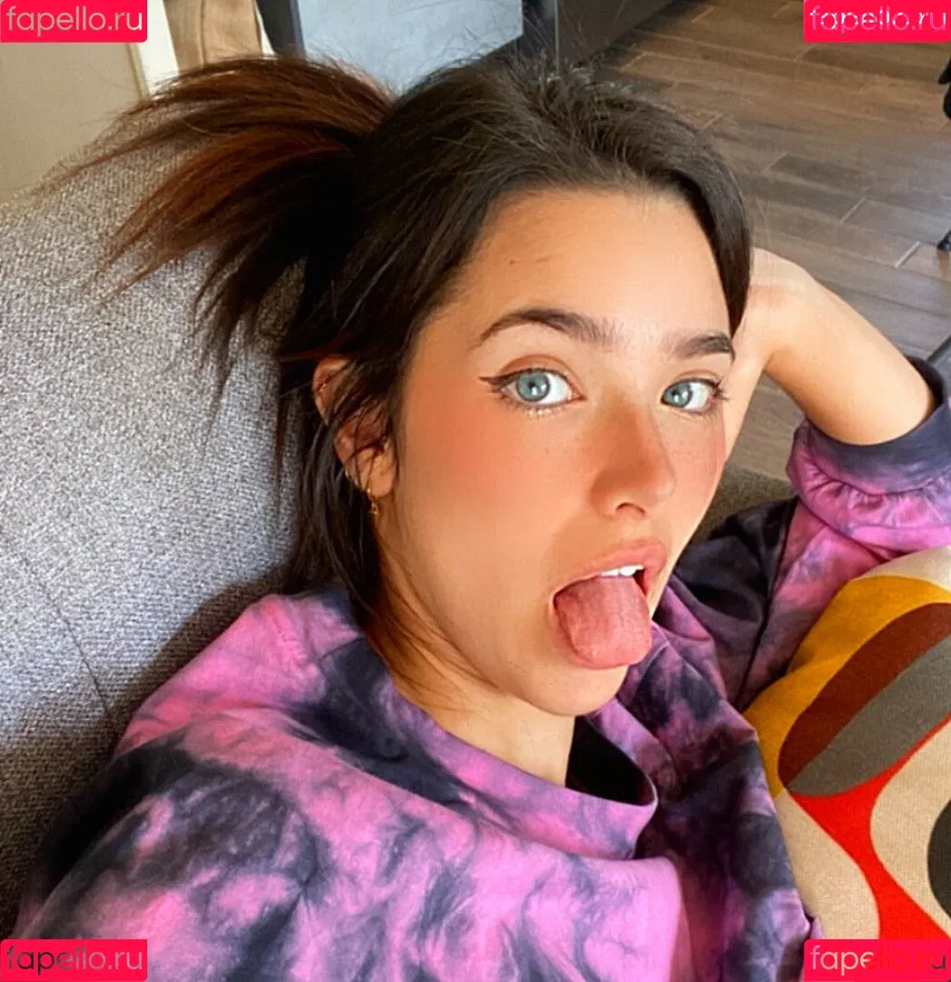 ASMR Glow Onlyfans Photo Gallery 