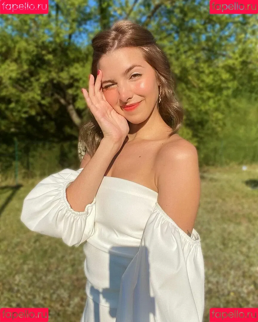 ASMR Glow Onlyfans Photo Gallery 