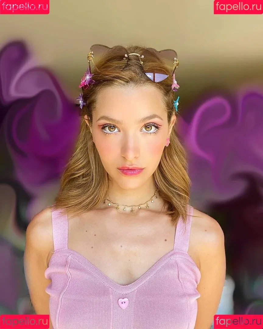 ASMR Glow Onlyfans Photo Gallery 