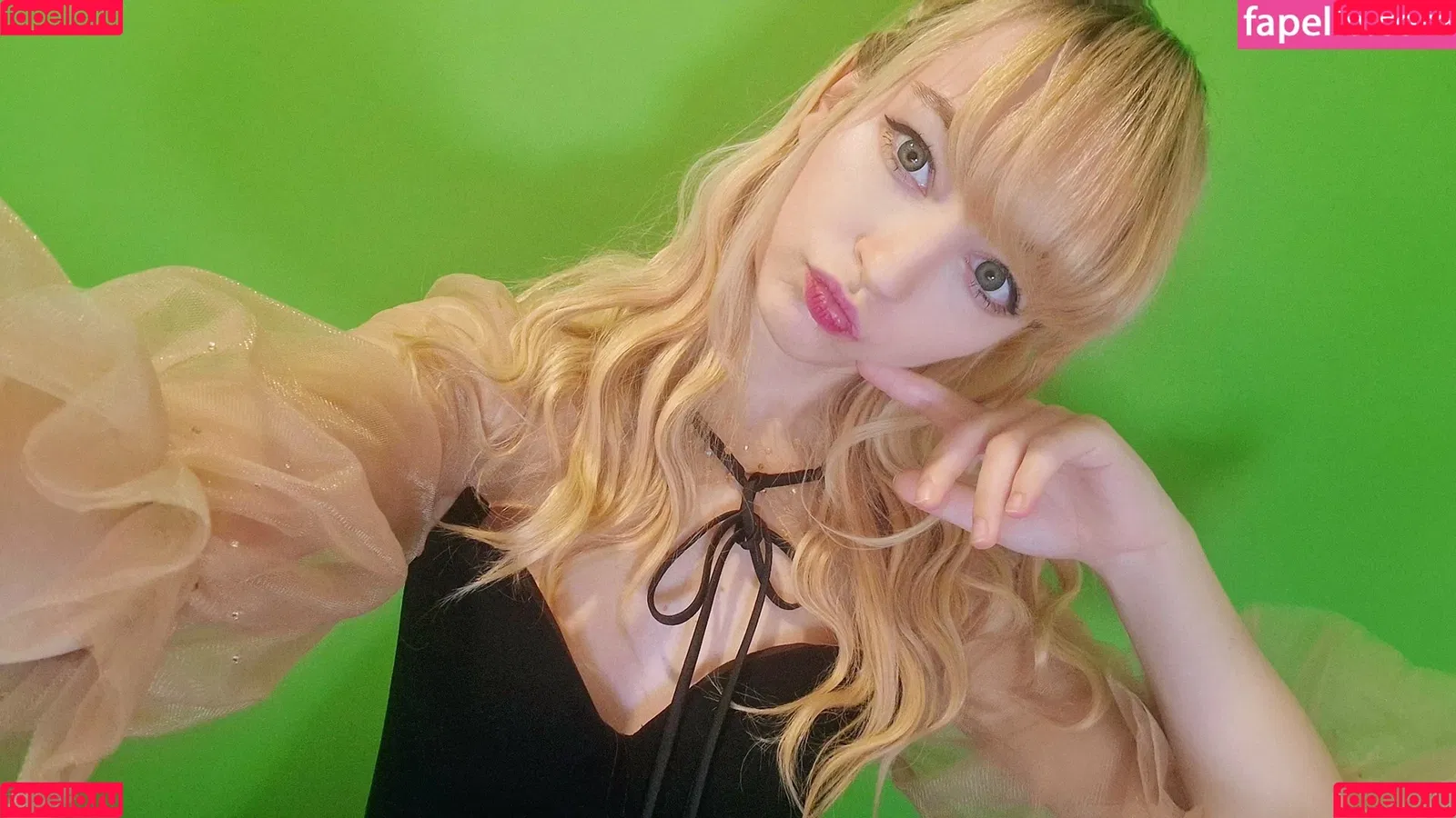 ASMR Glow Onlyfans Photo Gallery 
