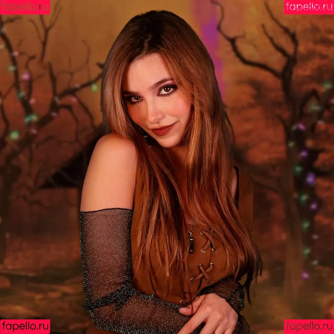 ASMR Glow Onlyfans Photo Gallery 