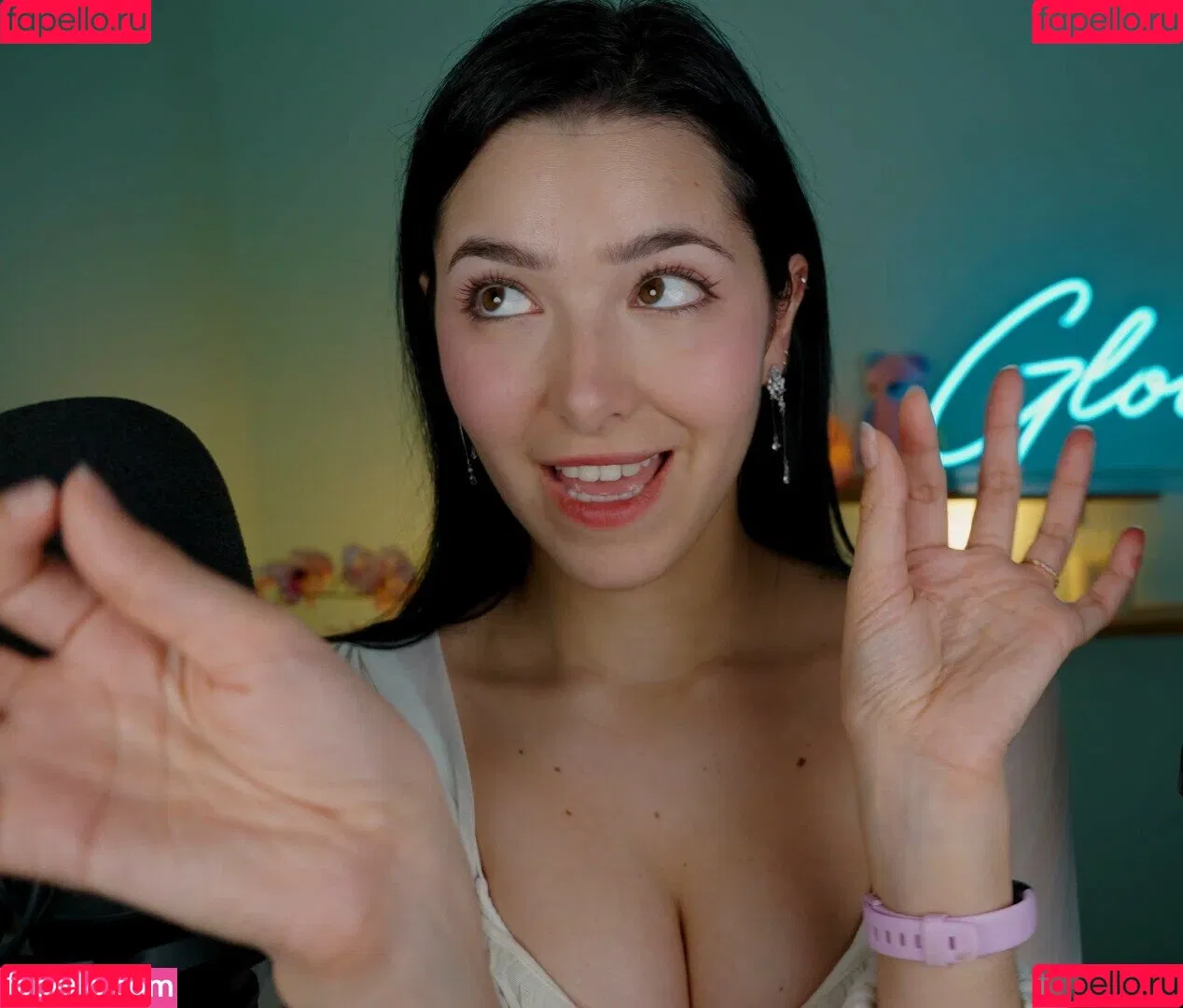 ASMR Glow Onlyfans Photo Gallery 