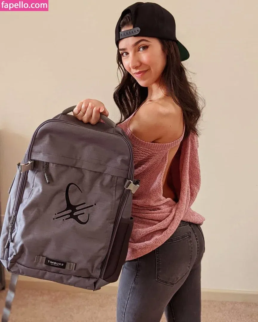 ASMR Glow Onlyfans Photo Gallery 