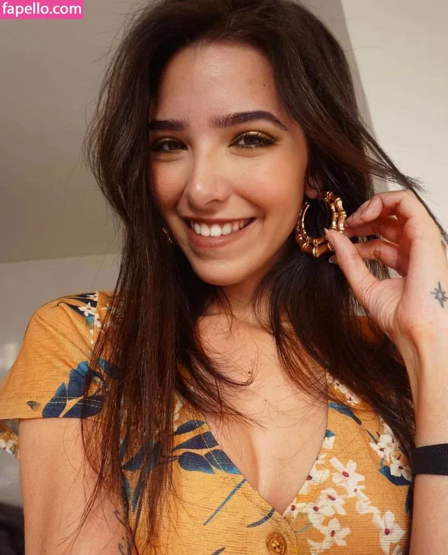 ASMR Glow Onlyfans Photo Gallery 