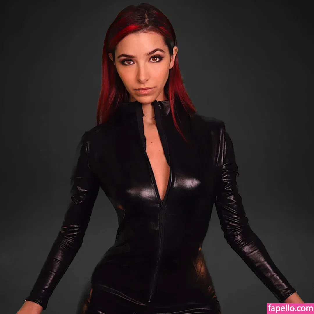 ASMR Glow Onlyfans Photo Gallery 