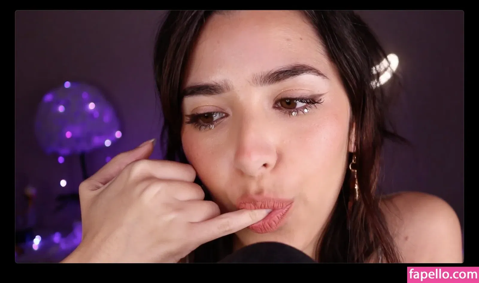 ASMR Glow Onlyfans Photo Gallery 