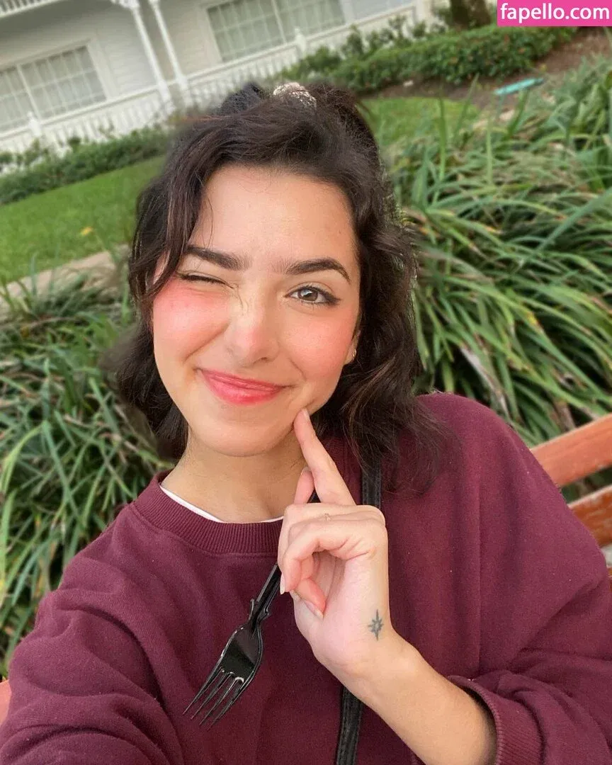 ASMR Glow Onlyfans Photo Gallery 