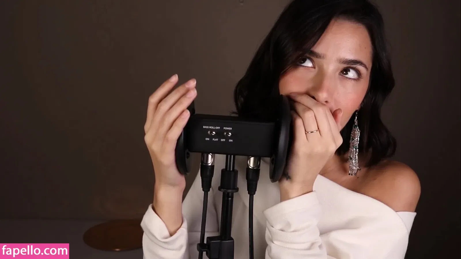 ASMR Glow Onlyfans Photo Gallery 