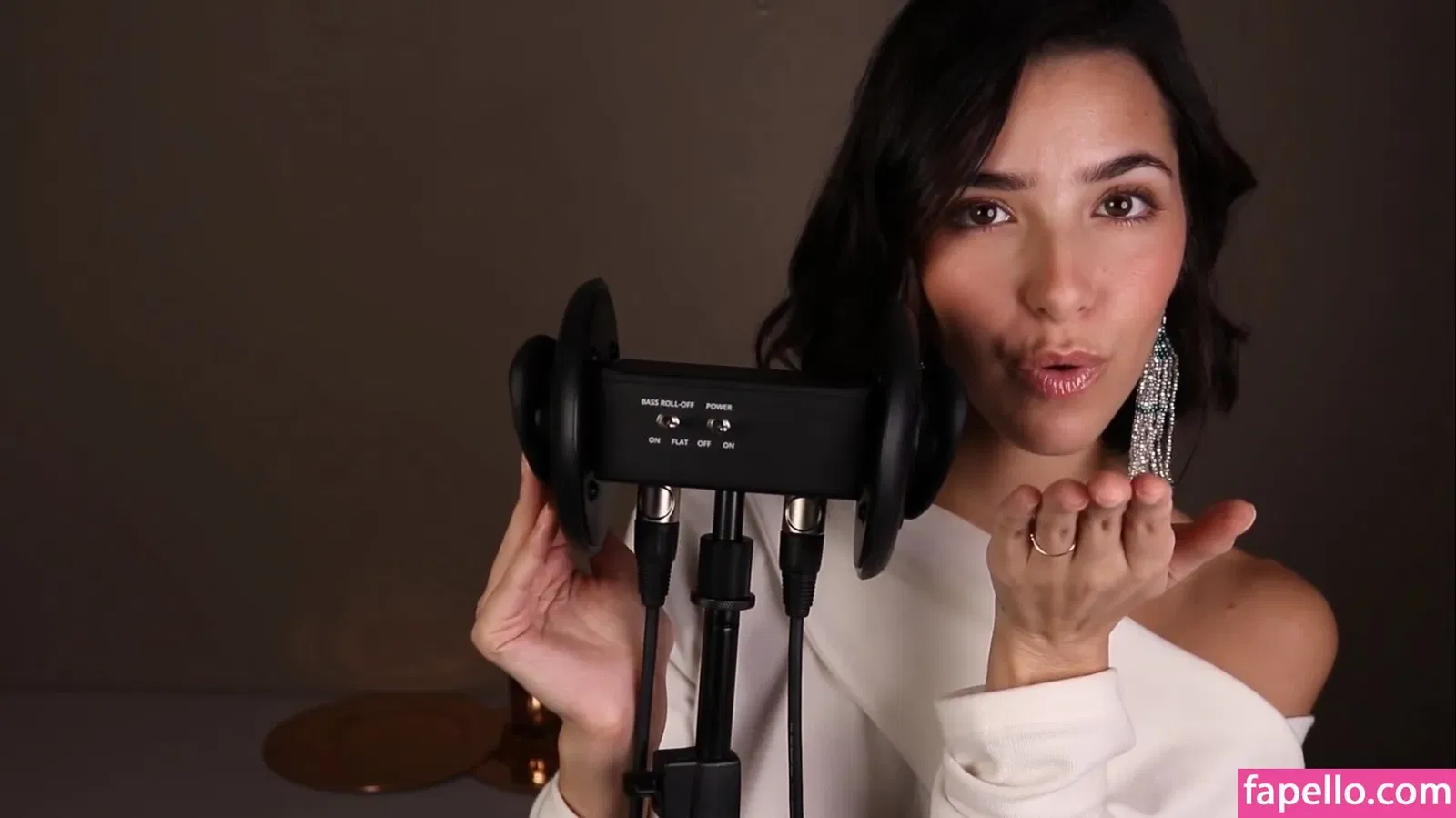 ASMR Glow Onlyfans Photo Gallery 