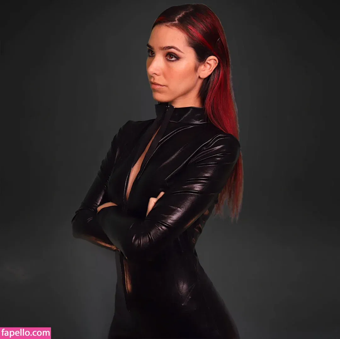 ASMR Glow Onlyfans Photo Gallery 