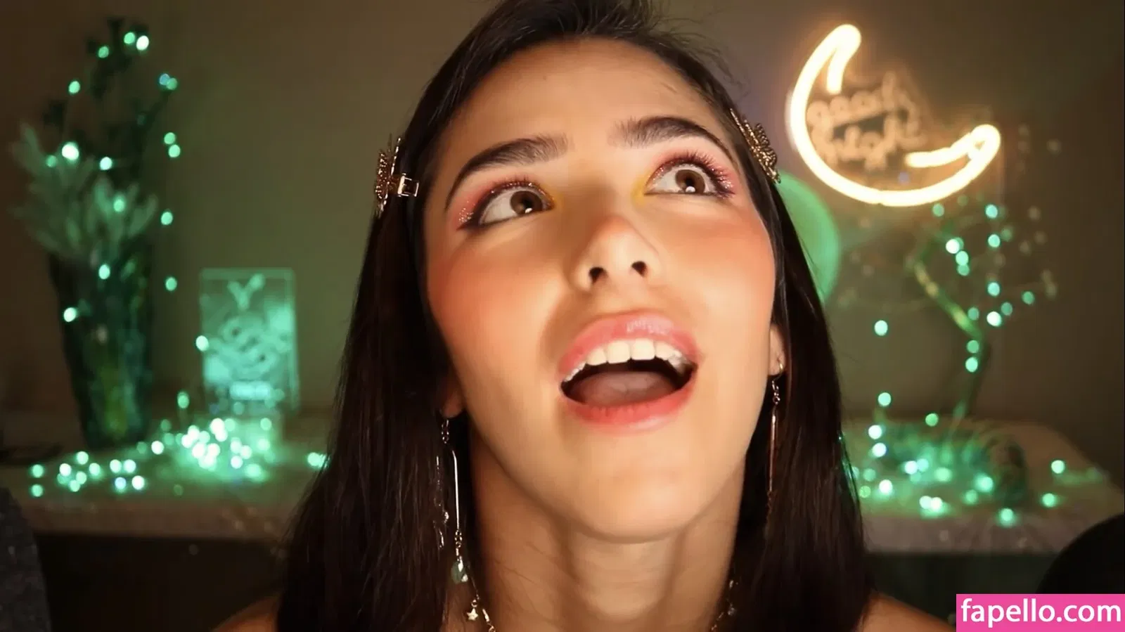 ASMR Glow Onlyfans Photo Gallery 