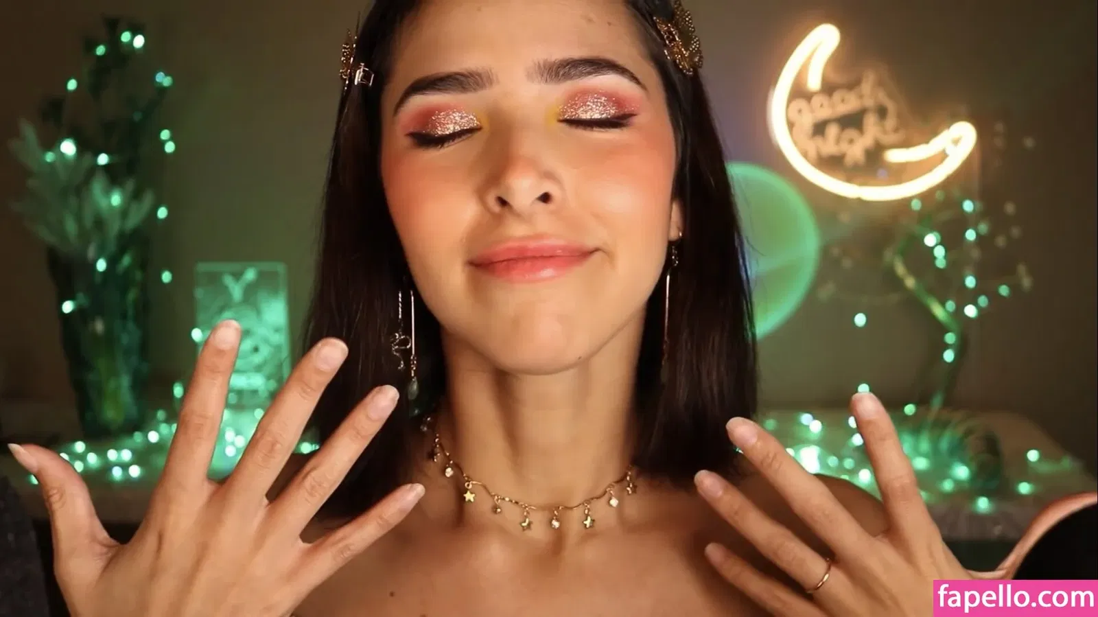 ASMR Glow Onlyfans Photo Gallery 