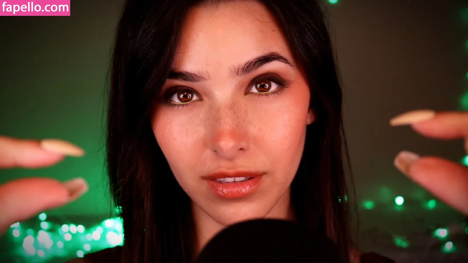 ASMR Glow Onlyfans Photo Gallery 