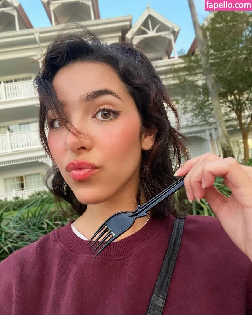 ASMR Glow Onlyfans Photo Gallery 